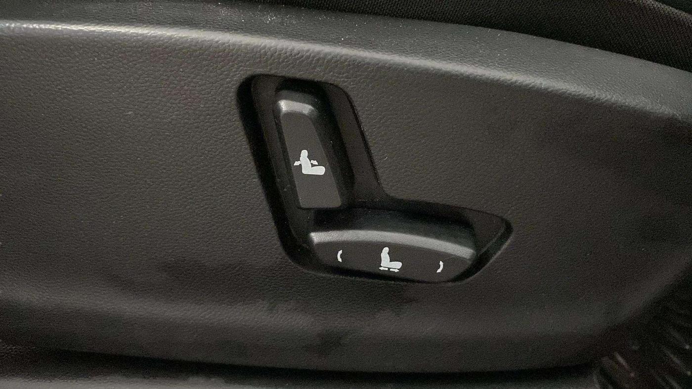 2019 MG HECTOR SHARP 1.5 DCT PETROL, Petrol, Automatic, 76,445 km, Driver Side Adjustment Panel