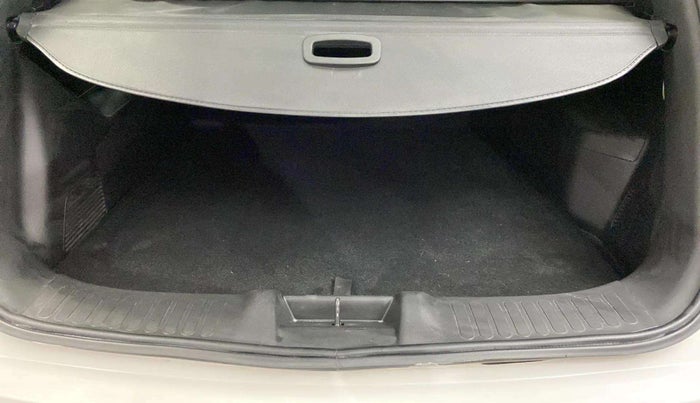 2019 MG HECTOR SHARP 1.5 DCT PETROL, Petrol, Automatic, 76,445 km, Boot Open Zoomed View