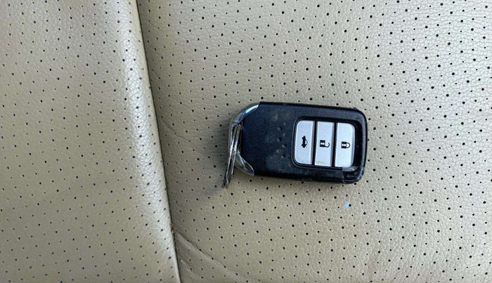 2019 Honda City 1.5L I-VTEC ZX CVT, Petrol, Automatic, 82,749 km, Key Close Up