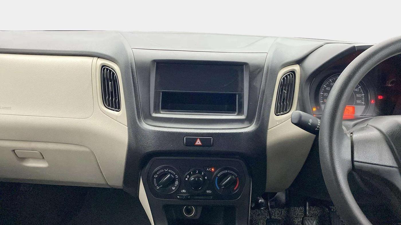 2023 Maruti New Wagon-R LXI 1.0, Petrol, Manual, 37,611 km, Air Conditioner