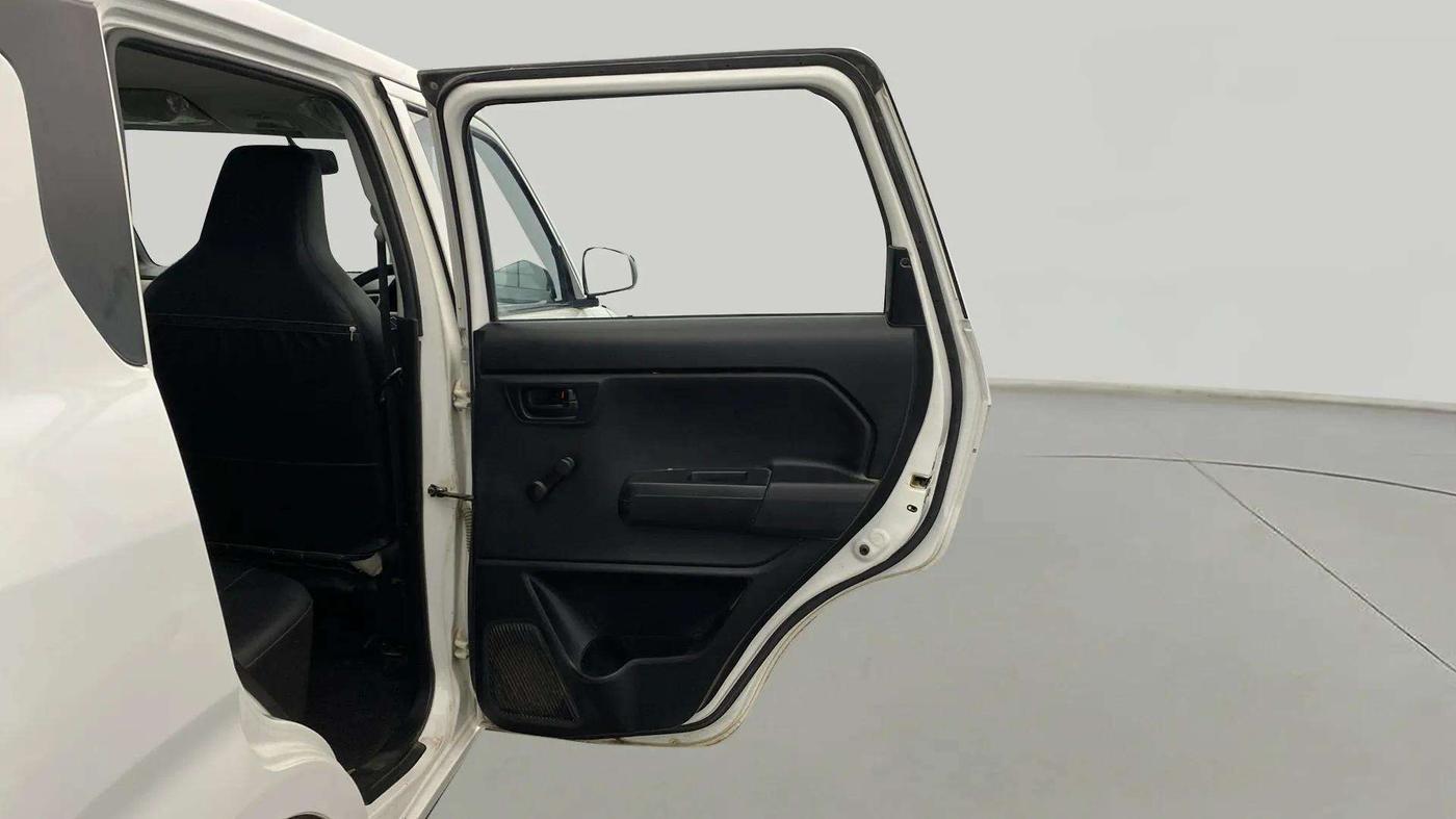 2023 Maruti New Wagon-R LXI 1.0, Petrol, Manual, 37,611 km, RHS Rear Door