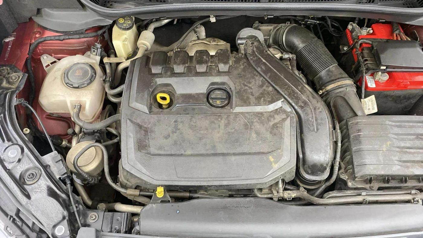 2022 Volkswagen TAIGUN GT PLUS 1.5 TSI DSG, Petrol, Automatic, 20,281 km, Engine View - Right