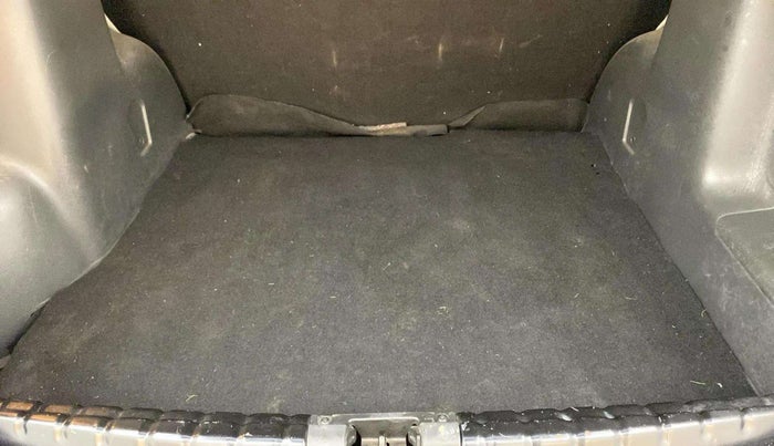 2015 Renault Duster 110 PS RXL DIESEL, Diesel, Manual, 1,04,664 km, Boot Inside
