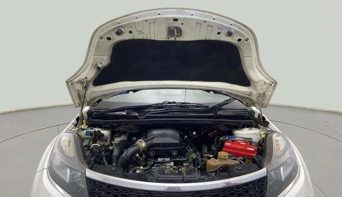 2019 Tata NEXON XMA PETROL, CNG, Automatic, 63,011 km, Open Bonet
