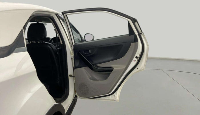 2019 Tata NEXON XMA PETROL, CNG, Automatic, 63,011 km, RHS Rear Door