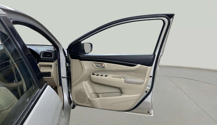 2015 Maruti Ciaz ZXI, Petrol, Manual, 53,548 km, RHS Front Door