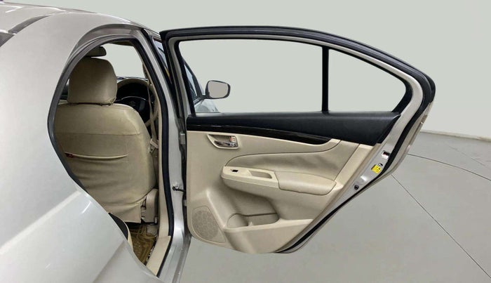 2015 Maruti Ciaz ZXI, Petrol, Manual, 53,548 km, RHS Rear Door