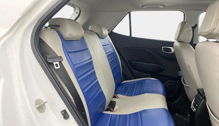 2020 Hyundai VENUE SX 1.0 TURBO IMT, Petrol, Manual, 32,924 km, Right Side Rear Door Cabin