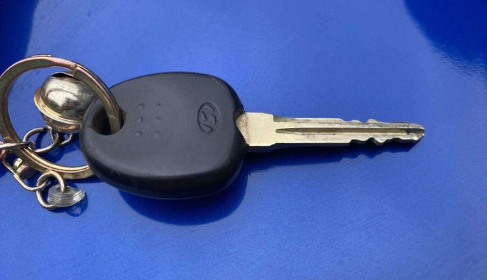 2015 Hyundai Eon ERA +, Petrol, Manual, 26,320 km, Key Close Up