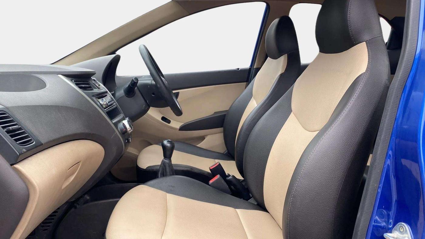2015 Hyundai Eon ERA +, Petrol, Manual, 26,320 km, Right Side Front Door Cabin