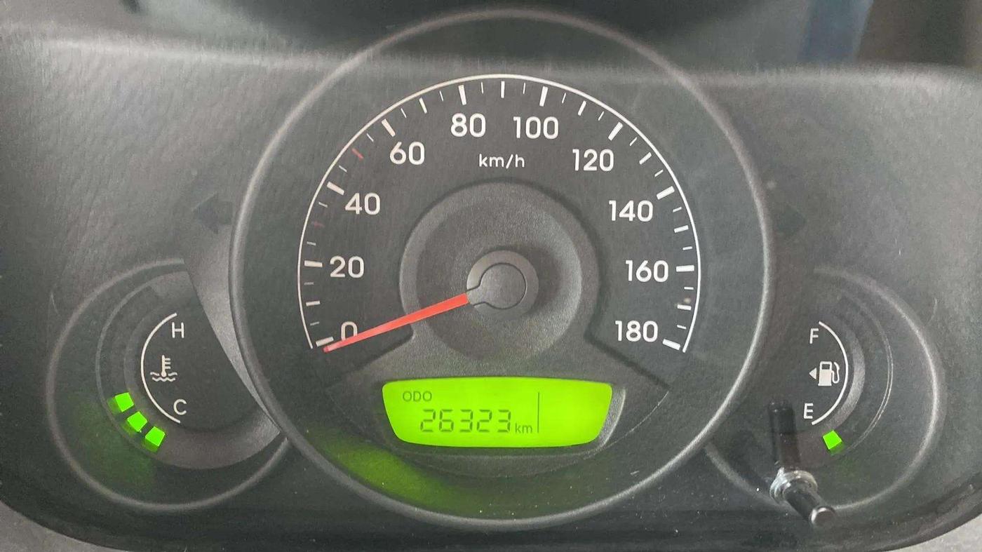 2015 Hyundai Eon ERA +, Petrol, Manual, 26,320 km, Odometer Image