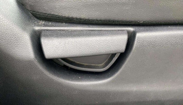 2020 Hyundai NEW SANTRO SPORTZ MT, Petrol, Manual, 30,864 km, Driver Side Adjustment Panel