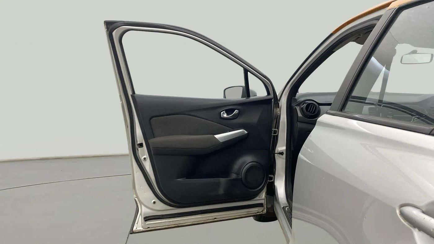 2019 Nissan Kicks XL DIESEL, Diesel, Manual, 63,341 km, LHS Front Door