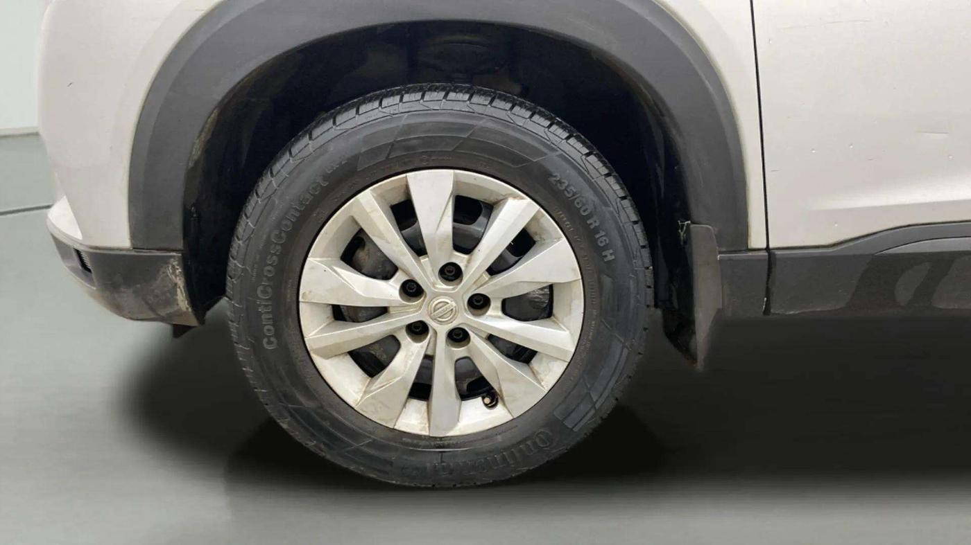 2019 Nissan Kicks XL DIESEL, Diesel, Manual, 63,341 km, Left Front Wheel