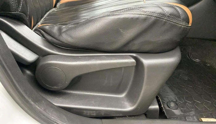 2019 Nissan Kicks XL DIESEL, Diesel, Manual, 63,022 km, Driver Side Adjustment Panel