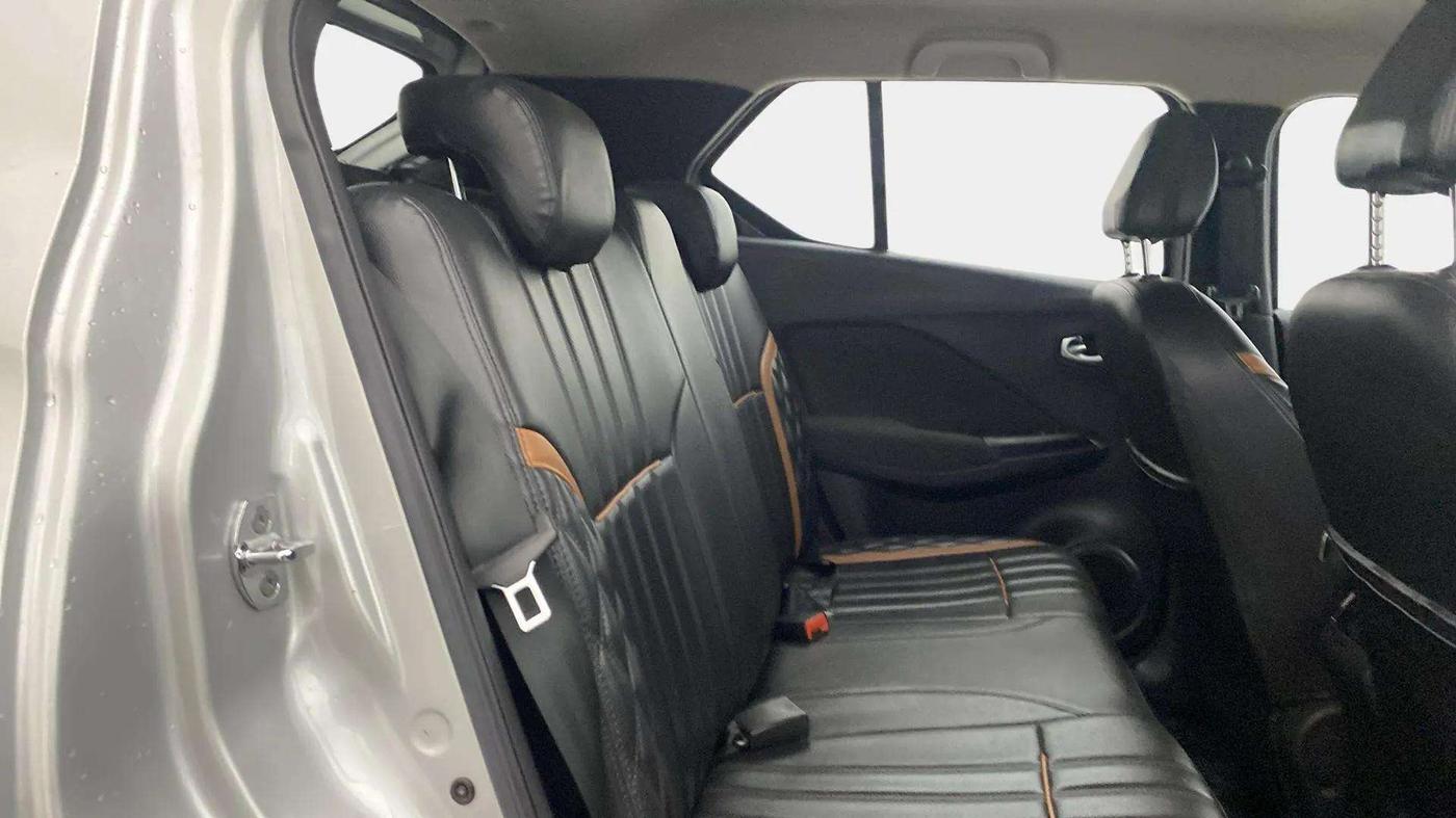 2019 Nissan Kicks XL DIESEL, Diesel, Manual, 63,341 km, Right Side Rear Door Cabin