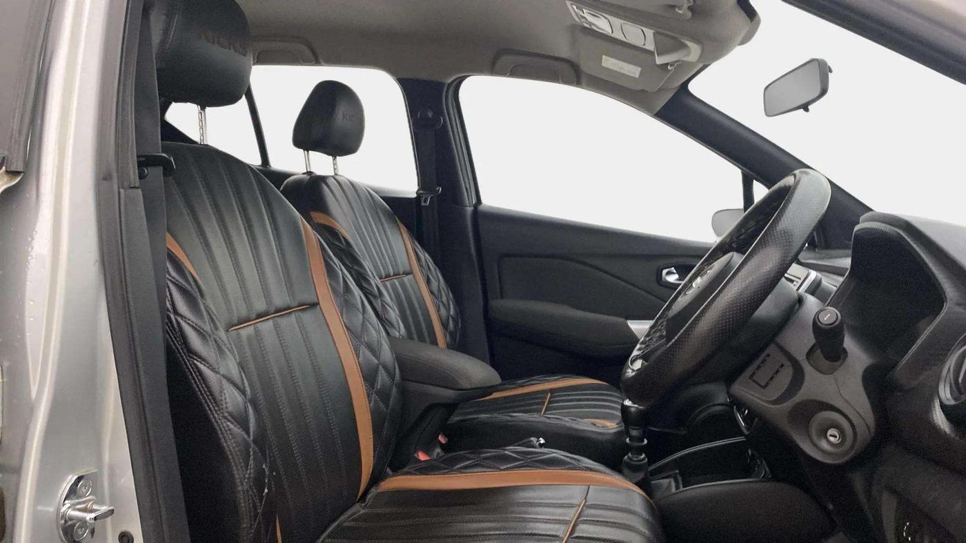 2019 Nissan Kicks XL DIESEL, Diesel, Manual, 63,341 km, Right Side Front Door Cabin