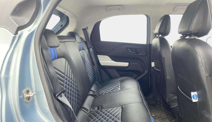 2022 Tata PUNCH ACCOMPLISHED DAZZLE PACK AMT, Petrol, Automatic, 24,708 km, Right Side Rear Door Cabin