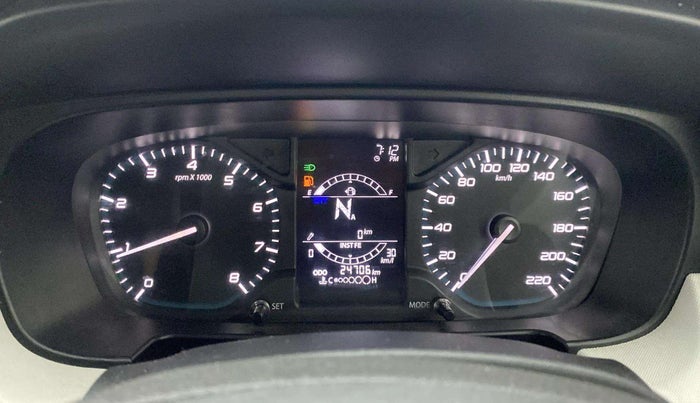 2022 Tata PUNCH ACCOMPLISHED DAZZLE PACK AMT, Petrol, Automatic, 24,708 km, Odometer Image