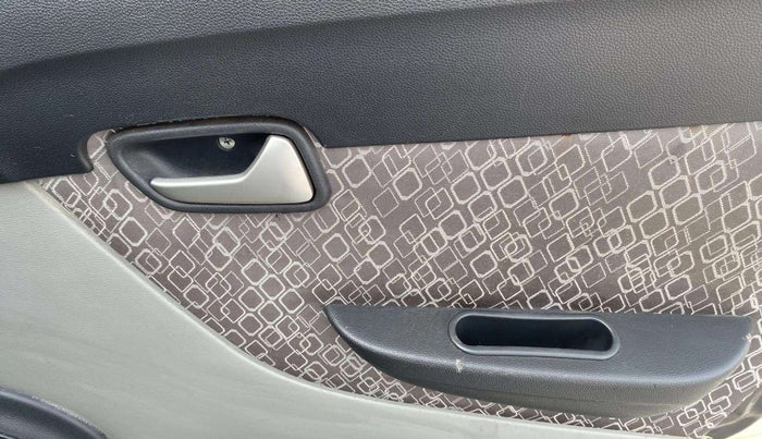 2018 Maruti Alto 800 VXI, Petrol, Manual, 16,517 km, Driver Side Door Panels Control