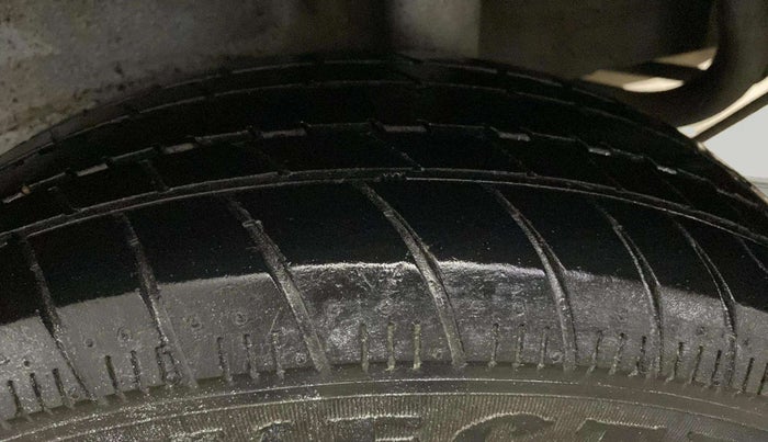 2019 Maruti New Wagon-R LXI CNG (O) 1.0, CNG, Manual, 1,20,733 km, Left Rear Tyre Tread