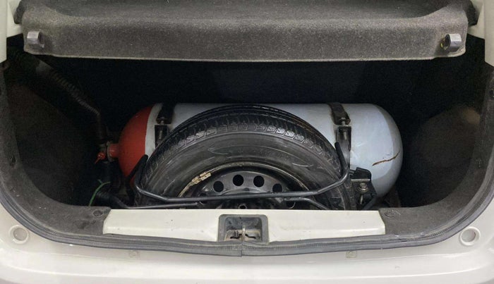 2019 Maruti New Wagon-R LXI CNG (O) 1.0, CNG, Manual, 1,20,733 km, Boot Inside