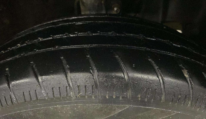 2019 Maruti New Wagon-R LXI CNG (O) 1.0, CNG, Manual, 1,20,733 km, Right Front Tyre Tread