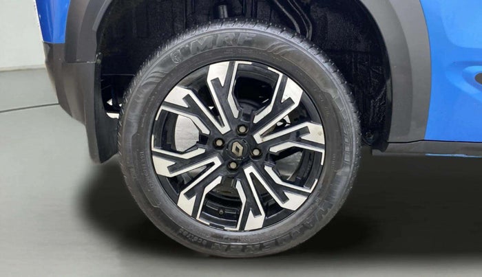 2022 Renault Kiger RXT (O) AMT DUAL TONE, Petrol, Automatic, 29,435 km, Right Rear Wheel