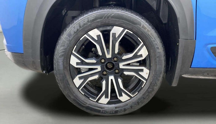2022 Renault Kiger RXT (O) AMT DUAL TONE, Petrol, Automatic, 29,435 km, Left Front Wheel