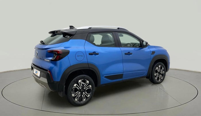 2022 Renault Kiger RXT (O) AMT DUAL TONE, Petrol, Automatic, 29,435 km, Right Back Diagonal