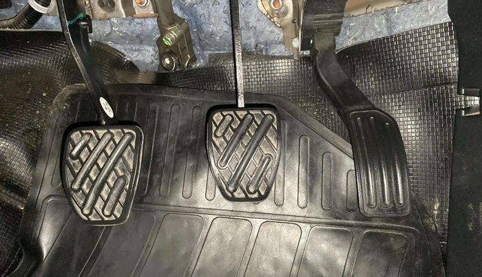 2018 Datsun Go T, Petrol, Manual, 18,770 km, Pedals