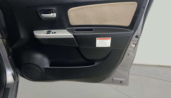 2018 Maruti Wagon R 1.0 LXI CNG, CNG, Manual, 40,403 km, Driver Side Door Panels Control