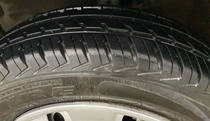 2018 Maruti Wagon R 1.0 LXI CNG, CNG, Manual, 40,403 km, Left Rear Tyre Tread