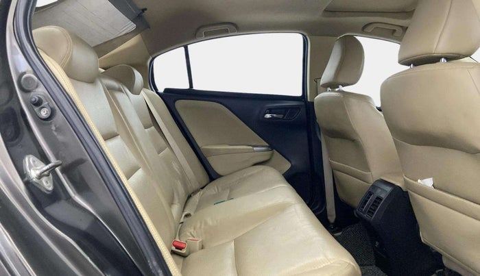 2016 Honda City 1.5L I-VTEC VX CVT, CNG, Automatic, 70,135 km, Right Side Rear Door Cabin