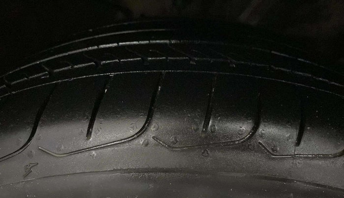 2020 KIA SELTOS GTX PLUS DCT 1.4 PETROL, Petrol, Automatic, 57,170 km, Right Front Tyre Tread
