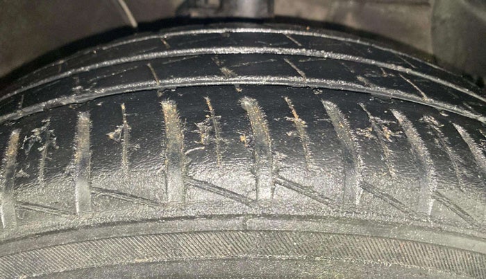 2019 Hyundai GRAND I10 NIOS SPORTZ AMT 1.2 KAPPA VTVT, Petrol, Automatic, 74,966 km, Right Front Tyre Tread