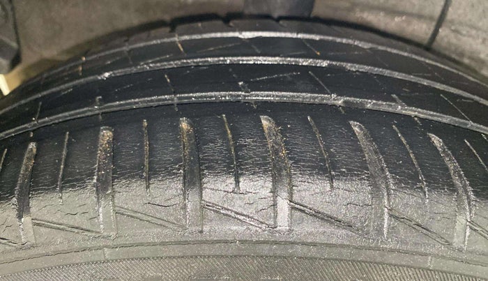 2019 Hyundai GRAND I10 NIOS SPORTZ AMT 1.2 KAPPA VTVT, Petrol, Automatic, 74,966 km, Right Rear Tyre Tread