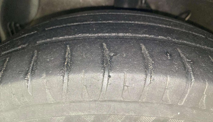 2019 Hyundai GRAND I10 NIOS SPORTZ AMT 1.2 KAPPA VTVT, Petrol, Automatic, 74,966 km, Left Front Tyre Tread