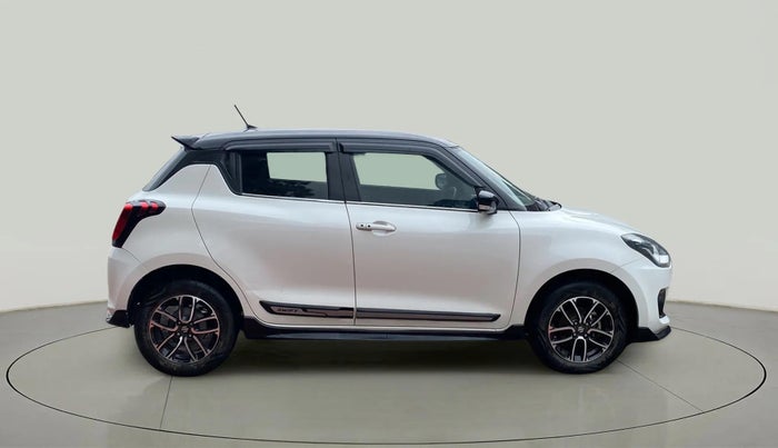 2022 Maruti Swift ZXI PLUS DUAL TONE, Petrol, Manual, 33,695 km, Right Side View