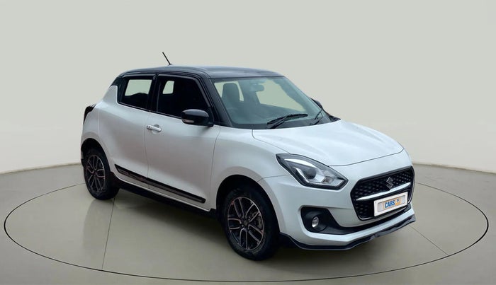 2022 Maruti Swift ZXI PLUS DUAL TONE, Petrol, Manual, 33,695 km, Right Front Diagonal