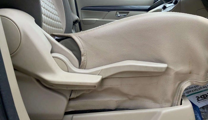 2022 Maruti Ertiga ZXI+ AT SHVS, Petrol, Automatic, 83,507 km, Driver Side Adjustment Panel