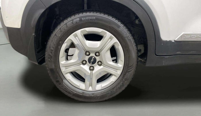 2021 KIA SONET HTK PLUS 1.0 IMT, Petrol, Manual, 19,159 km, Right Rear Wheel