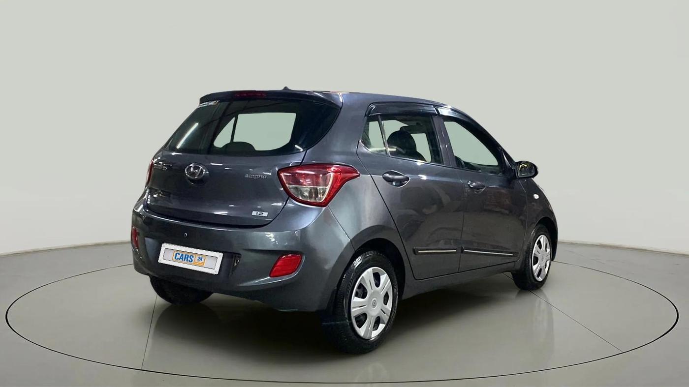 2016 Hyundai Grand i10 MAGNA 1.2 KAPPA VTVT, Petrol, Manual, 41,438 km, Right Back Diagonal