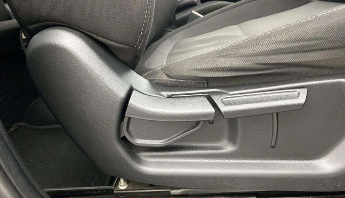 2020 Hyundai VENUE SX PLUS 1.0 TURBO DCT, Petrol, Automatic, 82,873 km, Driver Side Adjustment Panel