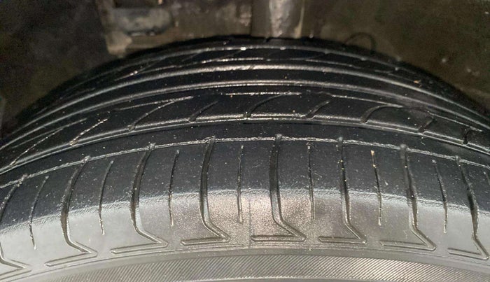 2020 Hyundai VENUE SX PLUS 1.0 TURBO DCT, Petrol, Automatic, 82,873 km, Left Front Tyre Tread