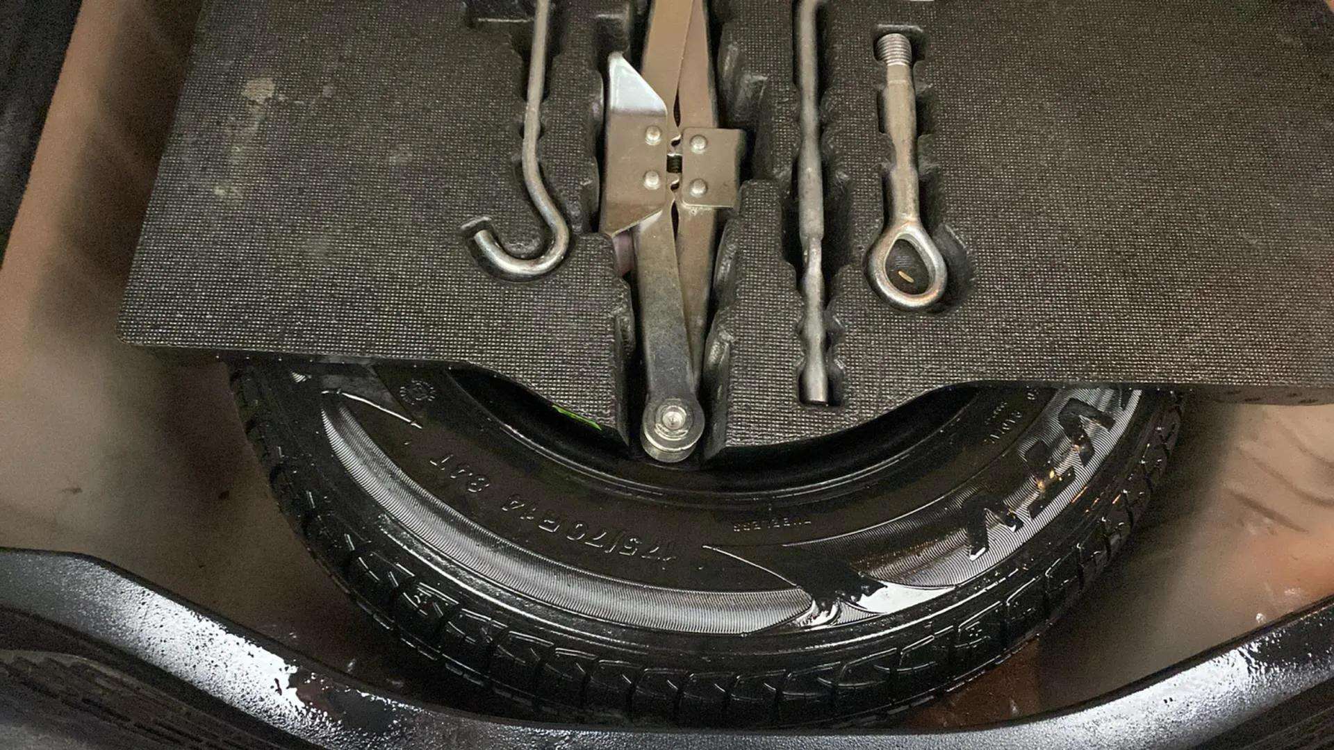Spare-Tyre-22
