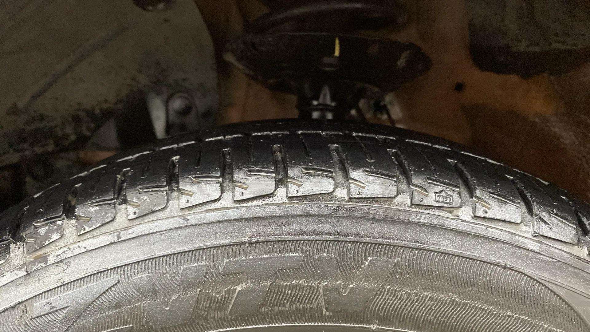 LHS-Front-Tyre-Tread-20