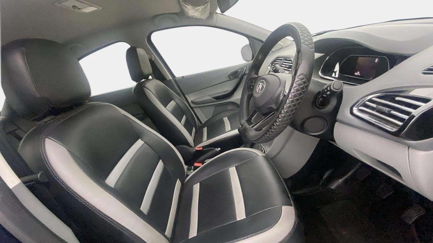 2022 Tata TIGOR XZ PETROL, Petrol, Manual, 25,734 km, Right Side Front Door Cabin