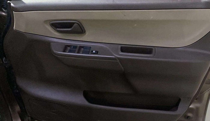2012 Maruti Zen Estilo VXI, Petrol, Manual, 14,678 km, Driver Side Door Panels Control