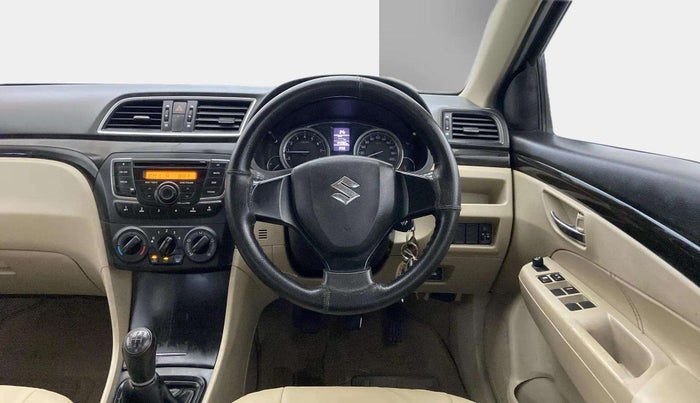 2015 Maruti Ciaz VXI, Petrol, Manual, 44,381 km, Steering Wheel Close Up